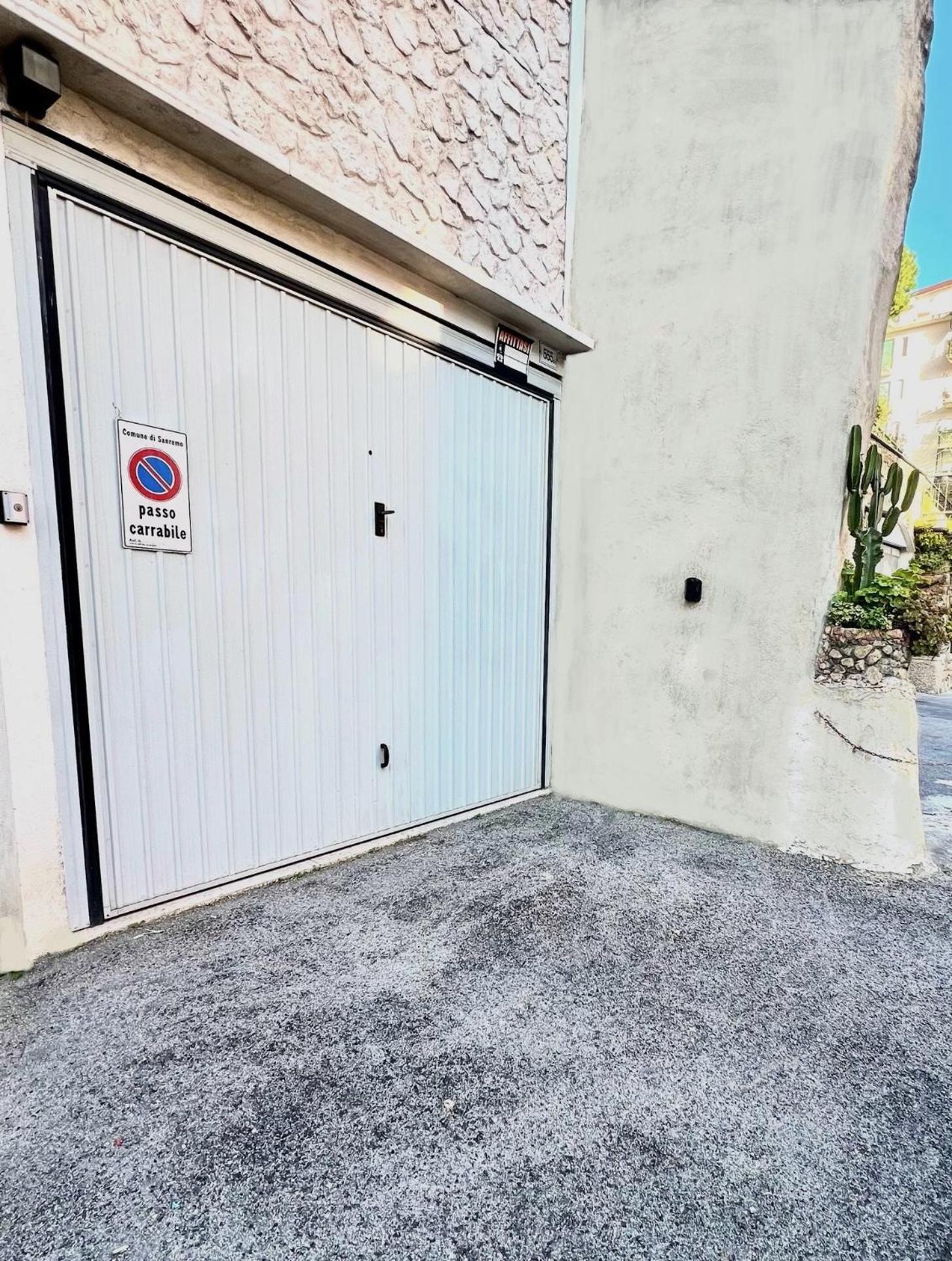 Il Giardino Del Comandante - Trilocale Con Garage Apartment ซานเรโม ภายนอก รูปภาพ